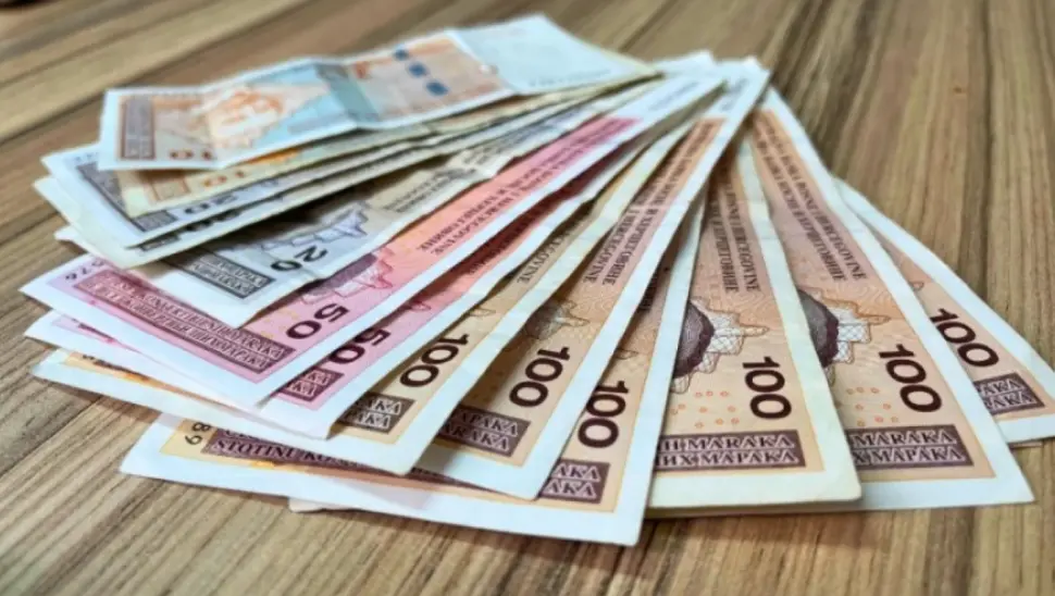 Danas isplata uvećanih avgustovskih penzija